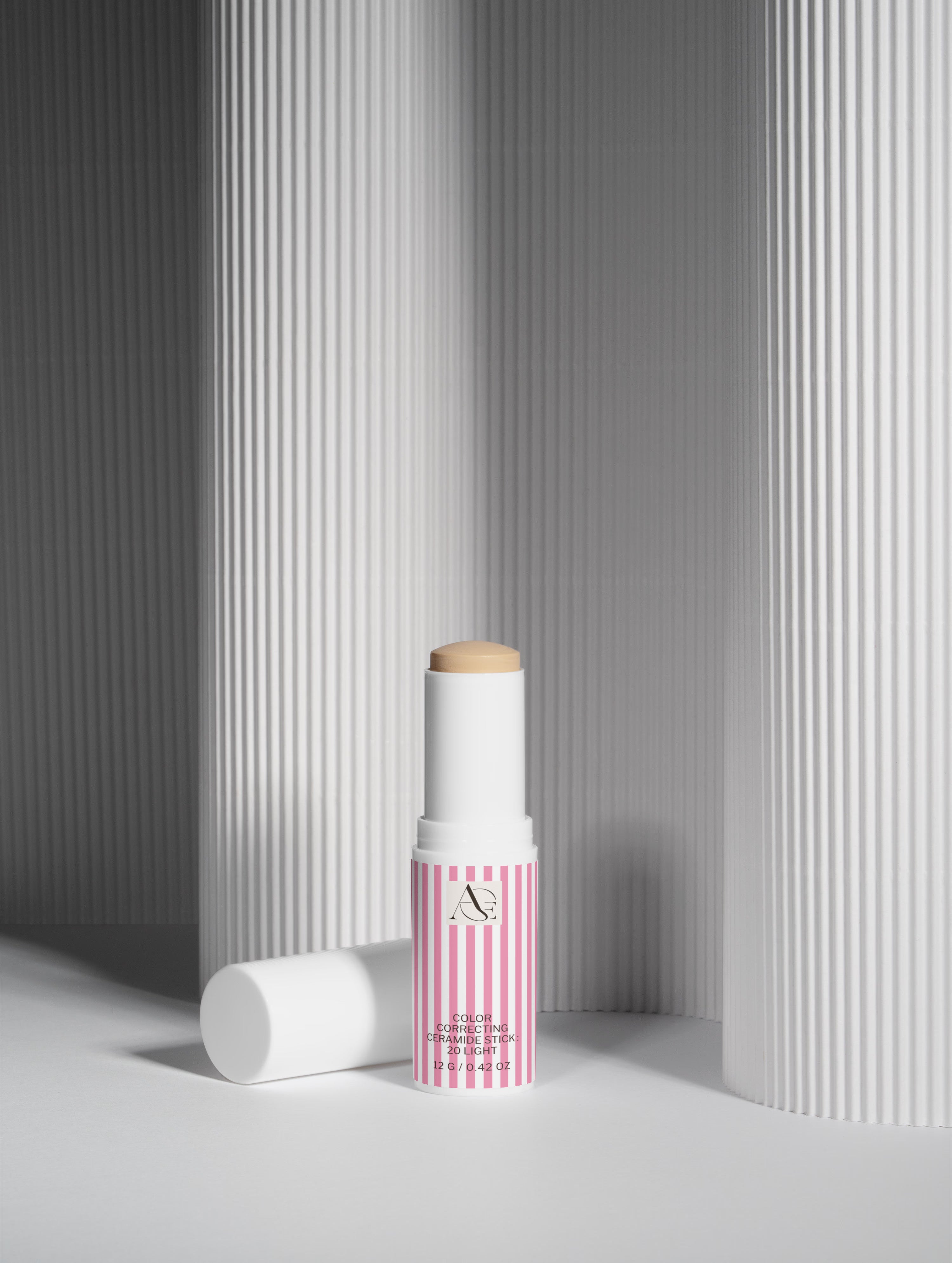 Color Correcting Ceramide Stick : 20 LIGHT
